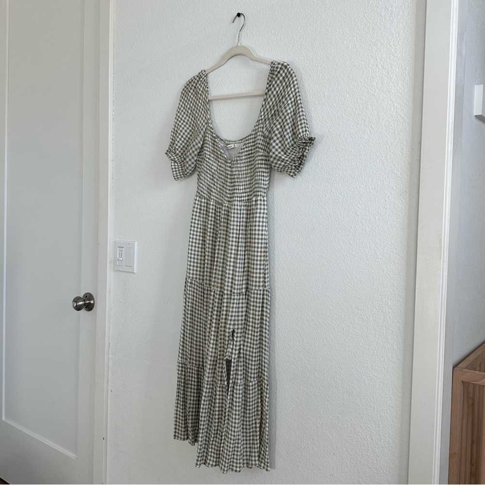 Abercrombie gingham midi smocked dress